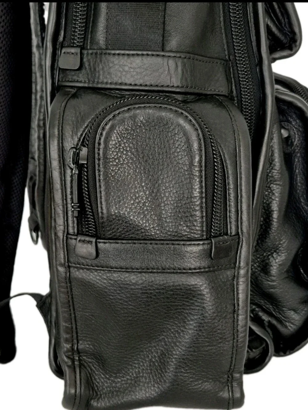 Tumi Alpha 2 Black Leather Backpack 96178DHR.